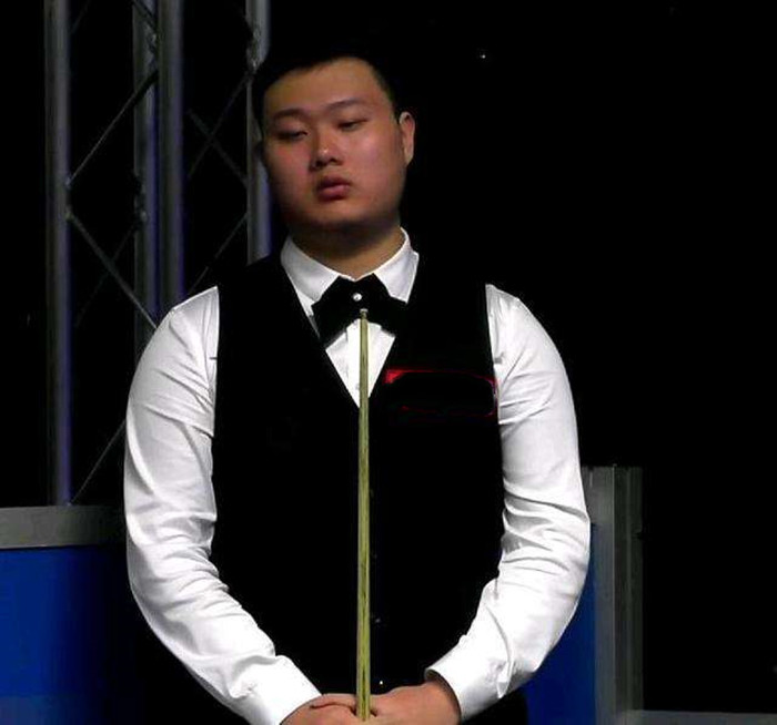 与内容之间 与内容之间