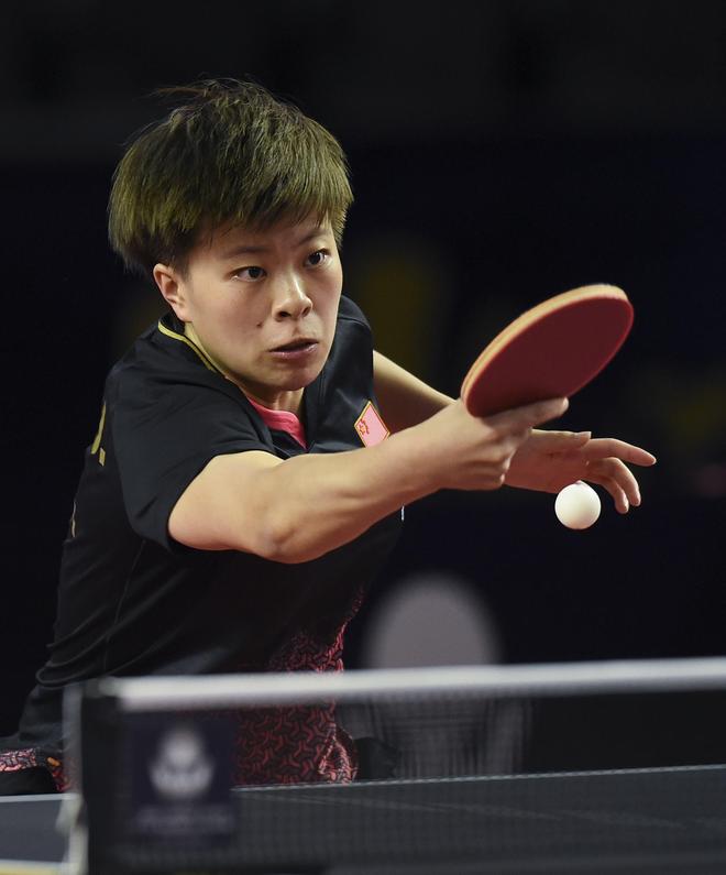 前腰后撤牵 前腰后撤牵