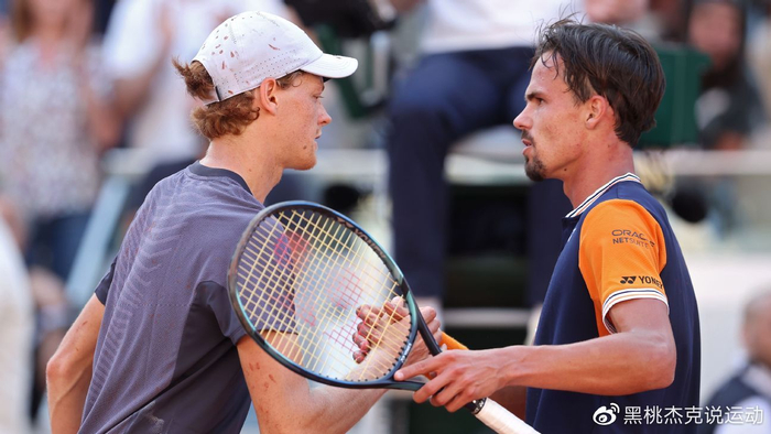 对球迷与行 对球迷与行